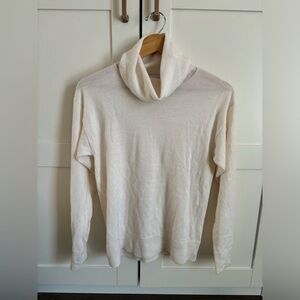 Obermeyer Womens L‎arge Merino Wool Blend Turtleneck Sweater Ivory Scandi Girl